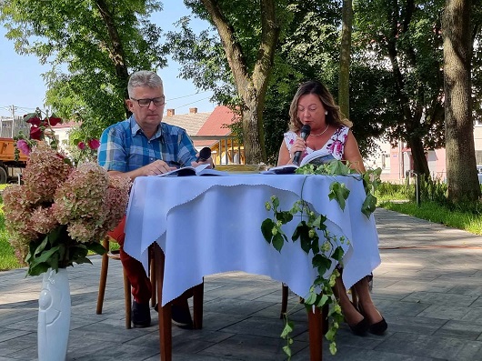 Images: czytanie